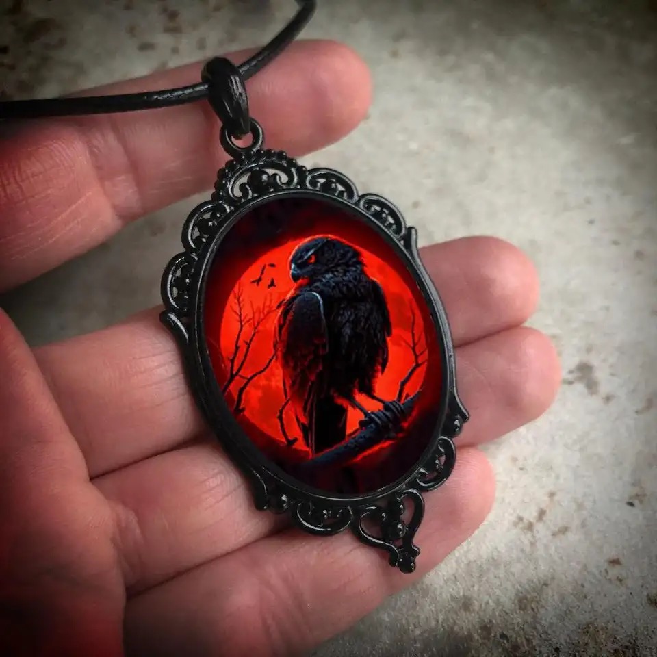 Gothic Vampire Owl Cameo Neckl - Men'S Vampire Accessories recension och pris
