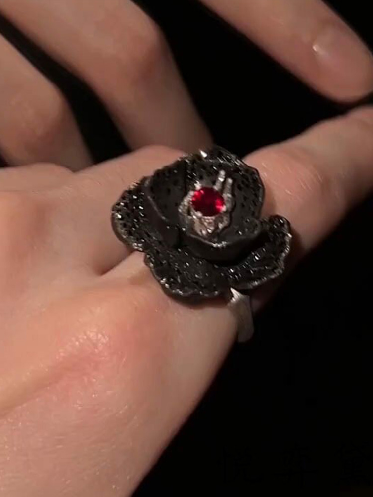 Antique Dark Floral Red Centra - Men'S Victorian Accessories recension och pris