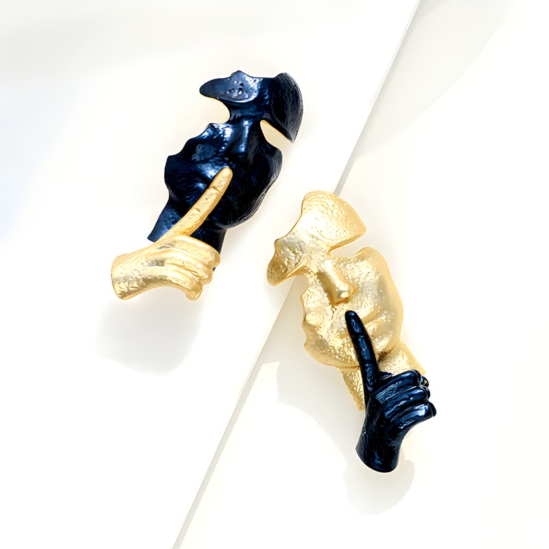 Fashion Mask Brooch Men and Wo - Men Accessories For Birthday Gift recension och pris