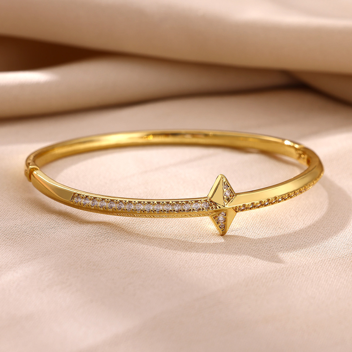Crystal Star Bangle For Women  - Men'S Accessories Best recension och pris