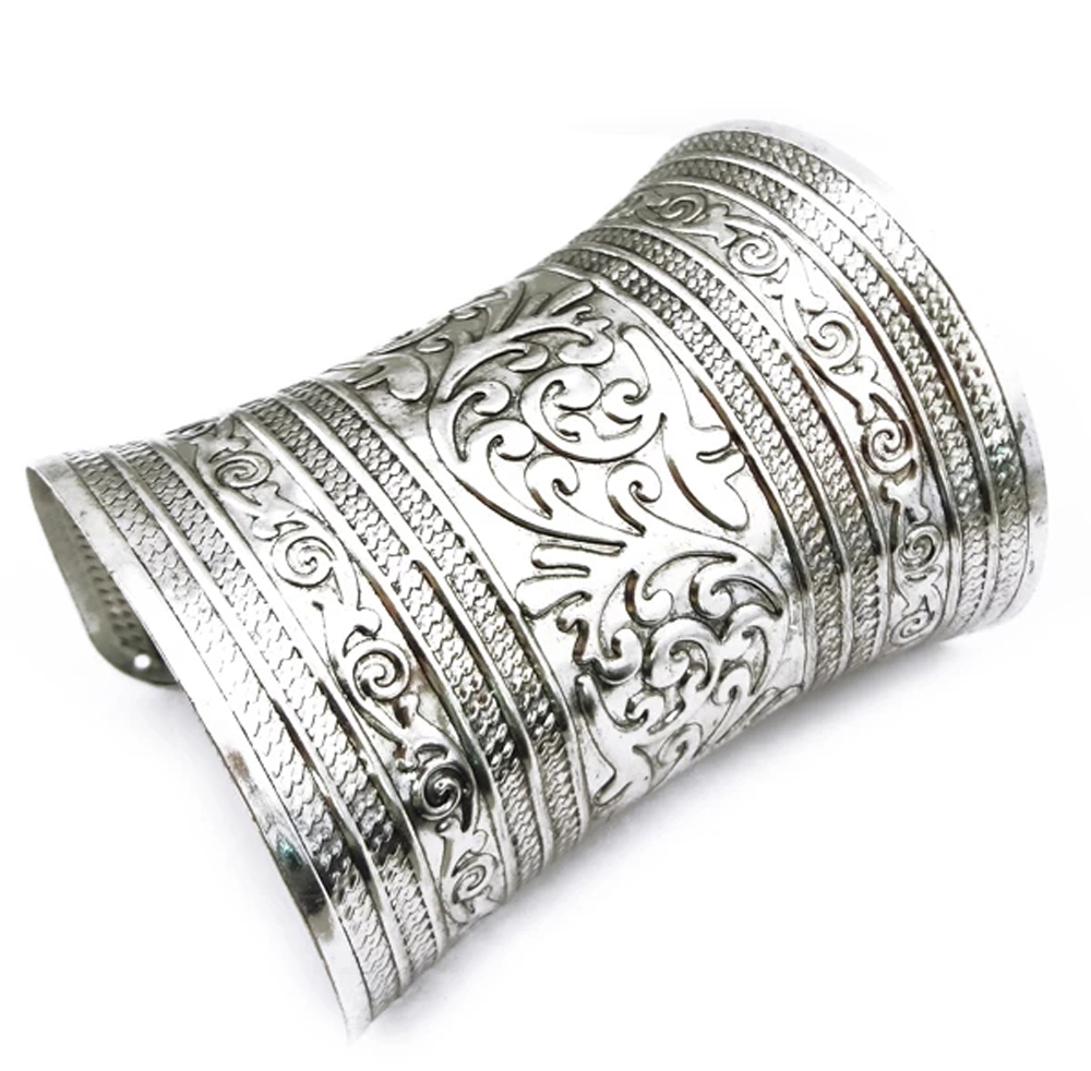 Vintage Alloy Wide Cuff Bracel - Men Accessories India recension och pris